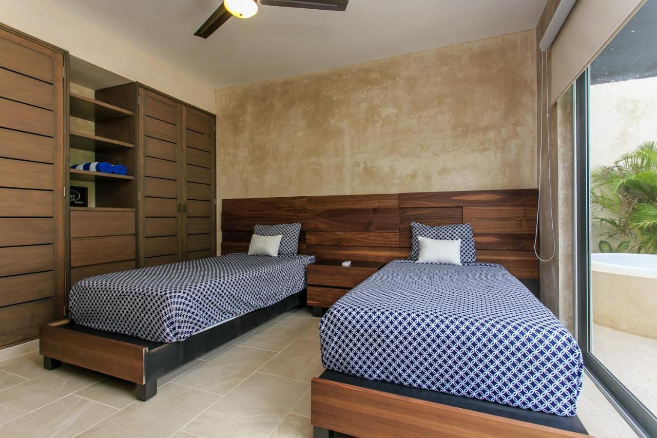 Charming Nature-Inspired Condos With Sultry Surroundings By Stella Rentals 툴룸 외부 사진