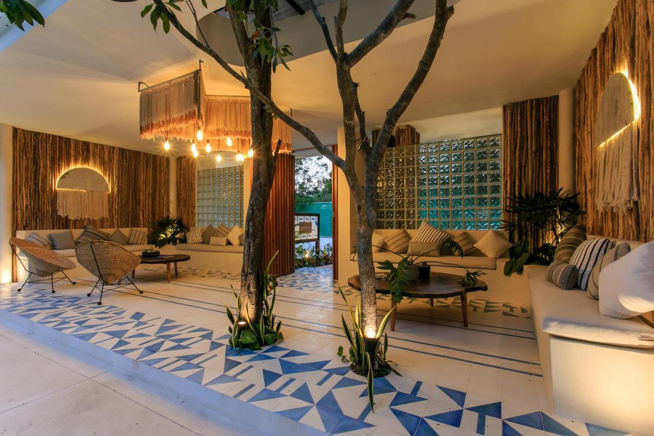 Charming Nature-Inspired Condos With Sultry Surroundings By Stella Rentals 툴룸 외부 사진