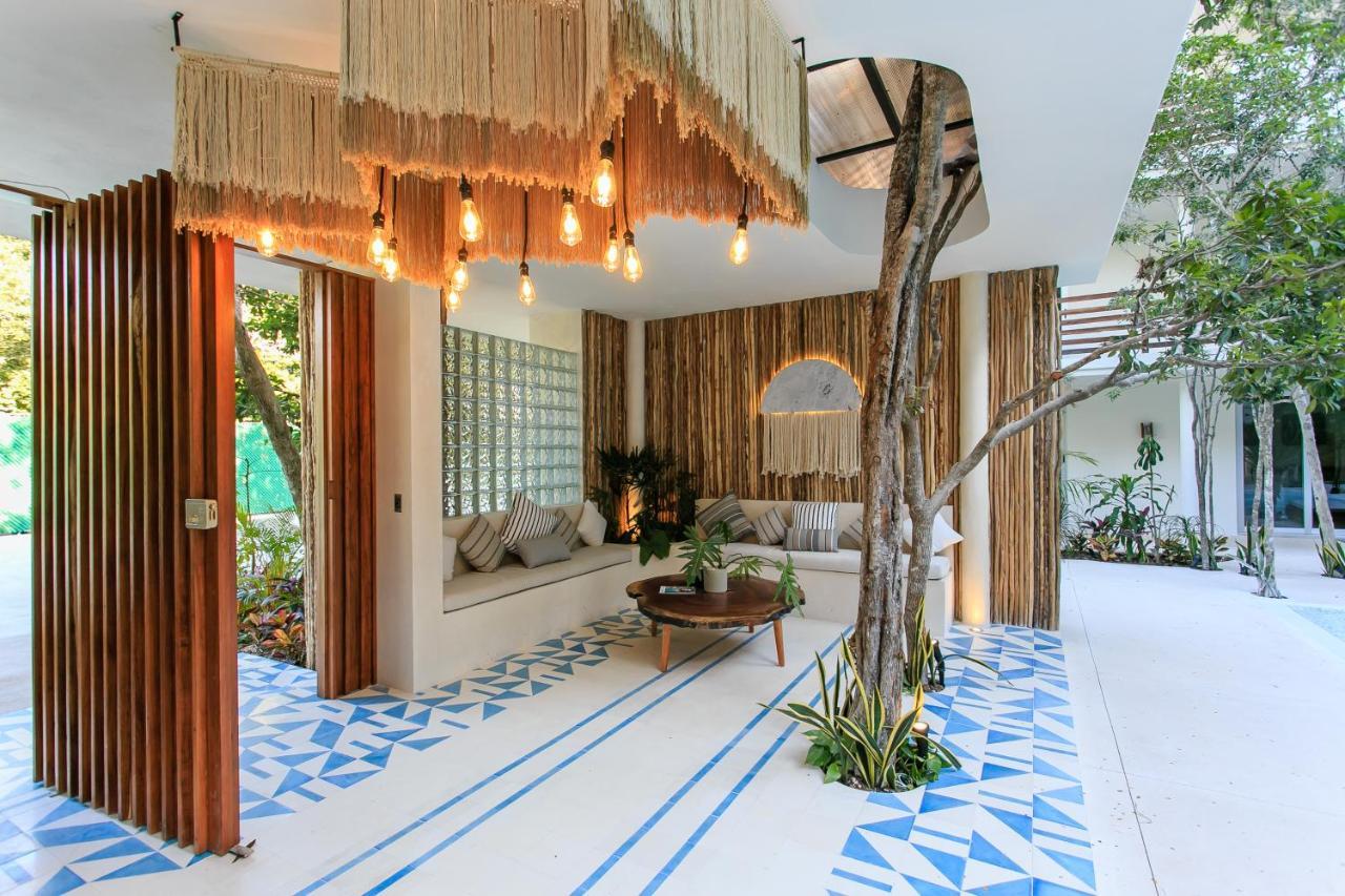 Charming Nature-Inspired Condos With Sultry Surroundings By Stella Rentals 툴룸 외부 사진