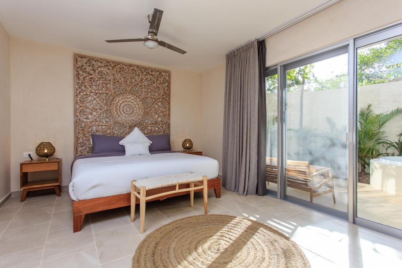 Charming Nature-Inspired Condos With Sultry Surroundings By Stella Rentals 툴룸 외부 사진