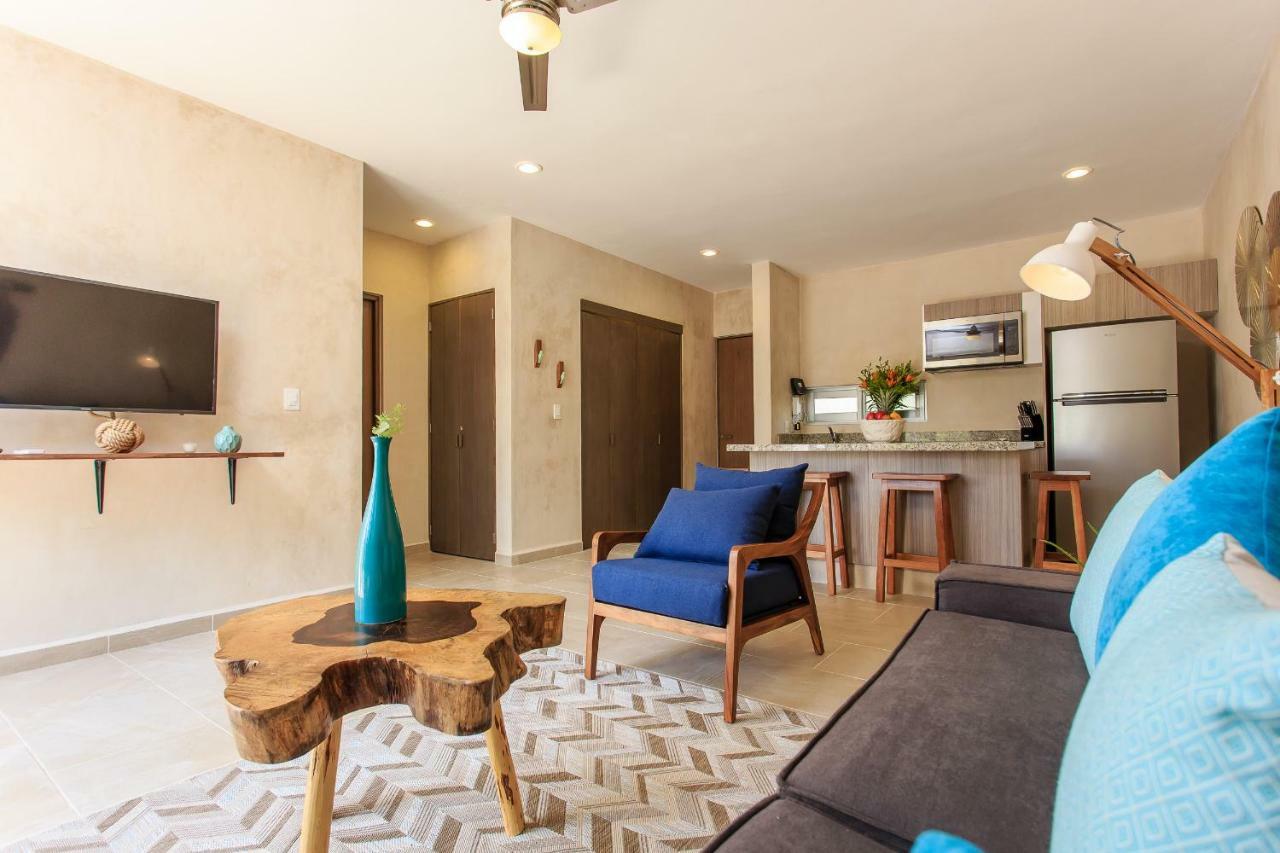 Charming Nature-Inspired Condos With Sultry Surroundings By Stella Rentals 툴룸 외부 사진