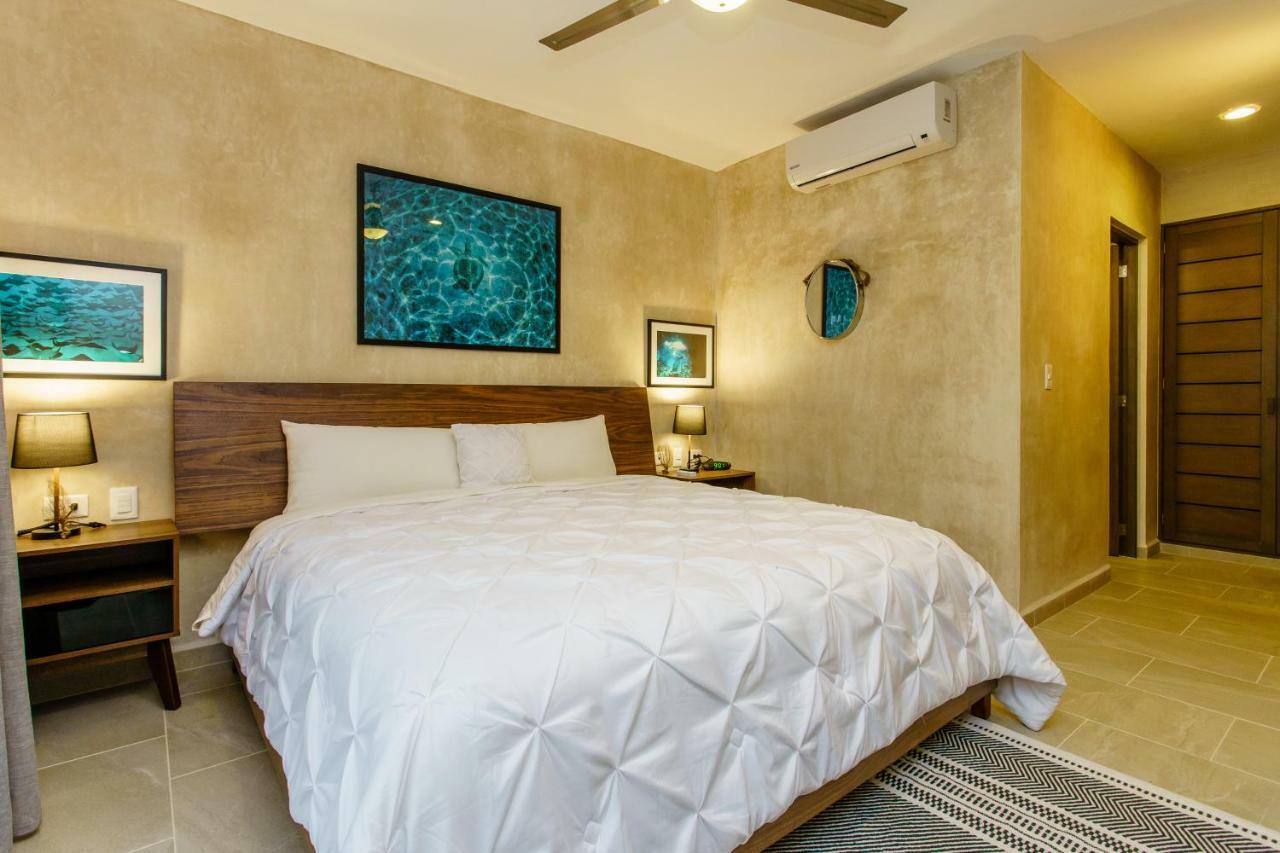 Charming Nature-Inspired Condos With Sultry Surroundings By Stella Rentals 툴룸 외부 사진