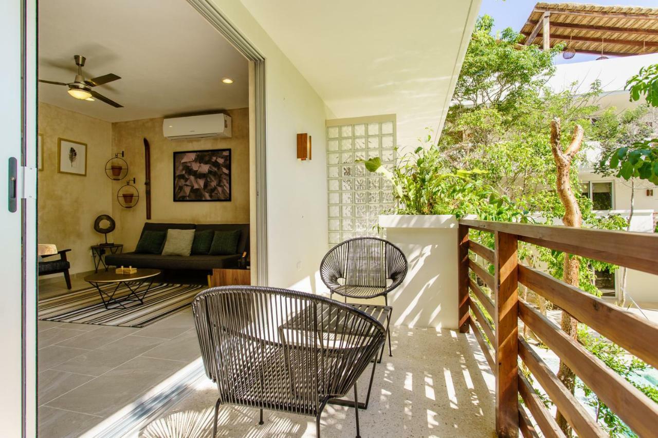 Charming Nature-Inspired Condos With Sultry Surroundings By Stella Rentals 툴룸 외부 사진