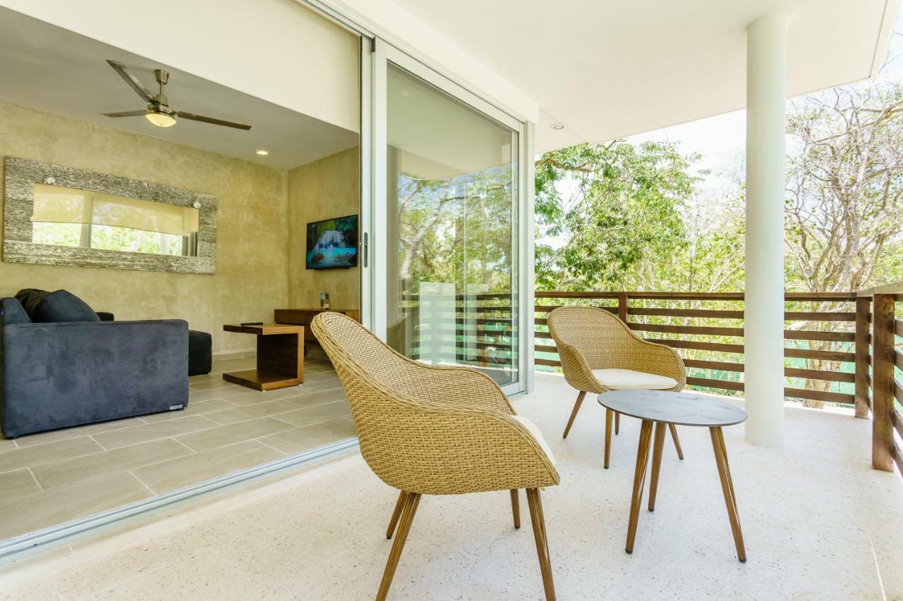 Charming Nature-Inspired Condos With Sultry Surroundings By Stella Rentals 툴룸 외부 사진