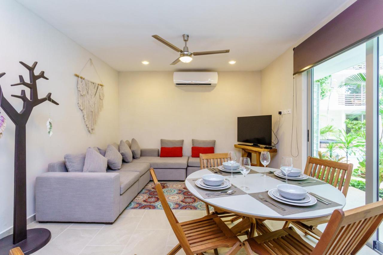 Charming Nature-Inspired Condos With Sultry Surroundings By Stella Rentals 툴룸 외부 사진